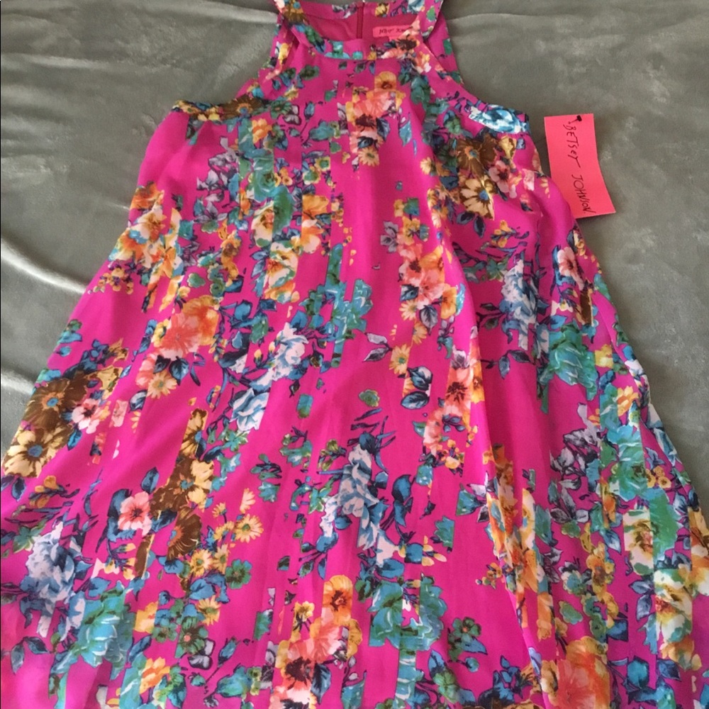 Dress - Picture 3 of 3